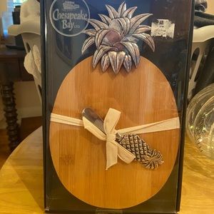 NEW Pineapple themed Cheeseboard